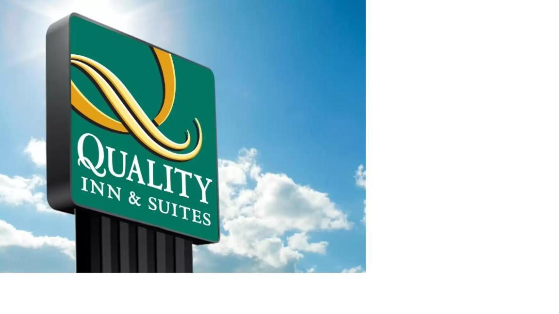 Quality Inn & Suites Pinedale Esterno foto