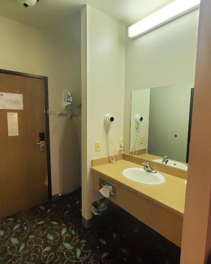 Quality Inn & Suites Pinedale Esterno foto