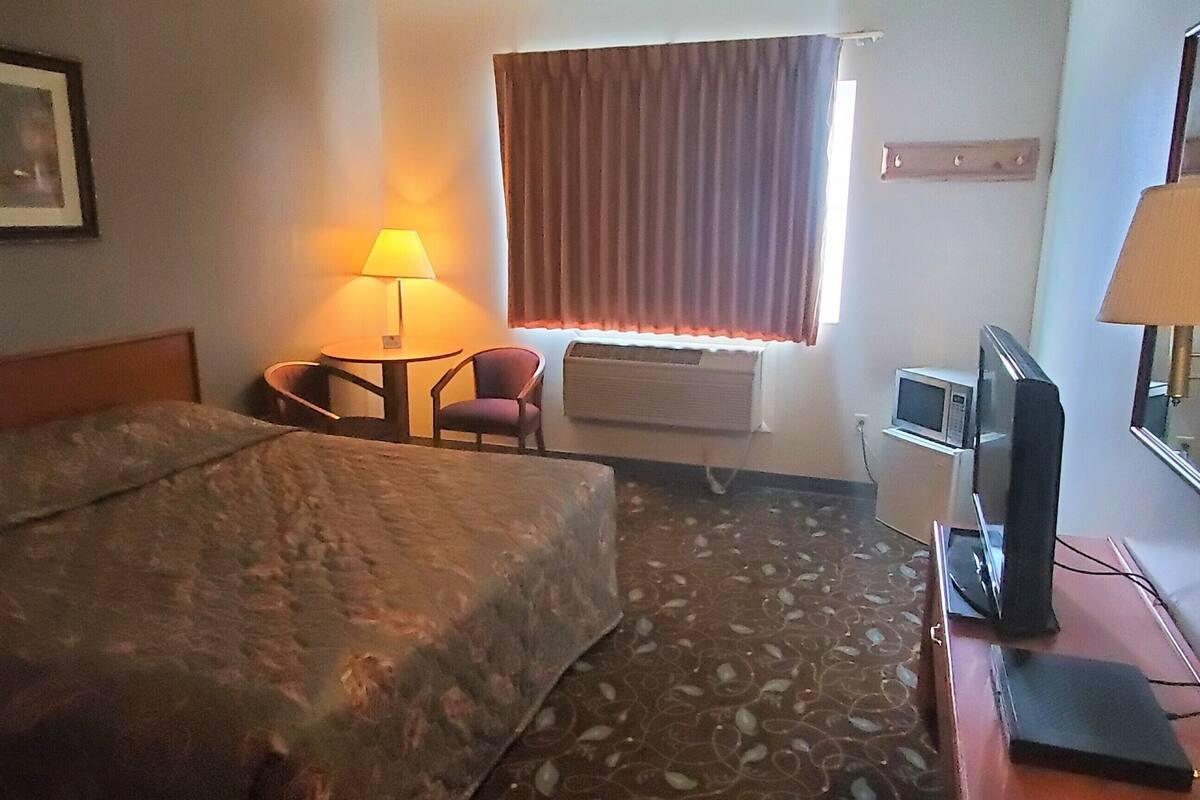 Quality Inn & Suites Pinedale Esterno foto